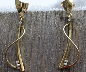 18ct Gold Forged Drop Earrings with Diamonds.
